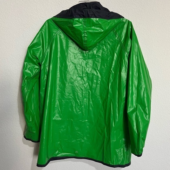 Vintage Vinyl Apple Green & Navy Retro Raincoat with Hood Drawstring Like New  M - Picture 4 of 16